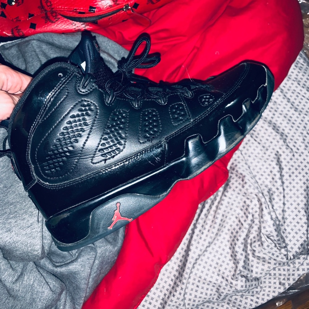 Retro 9 size 11